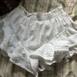 Aerie | White Ruffled Skirt